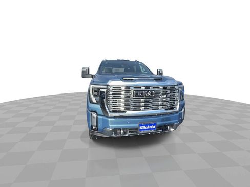 New 2026 GMC Sierra 3500 Denali w/ Denali Reserve Package AWD/4WD image 4