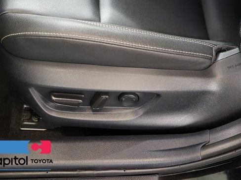 Used 2025 Toyota Camry SE FWD image 12