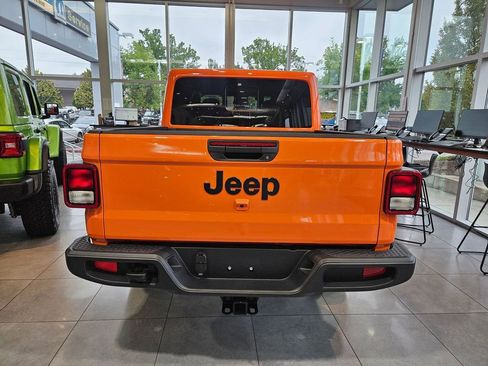 New 2025 Jeep Gladiator Sport AWD/4WD image 6