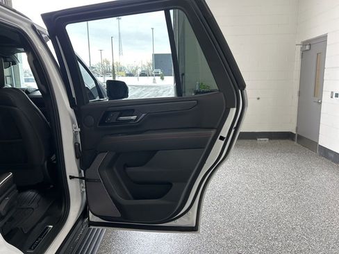 Used 2025 GMC Yukon AT4 Ultimate w/ LPO, Floor Liner Package image 30