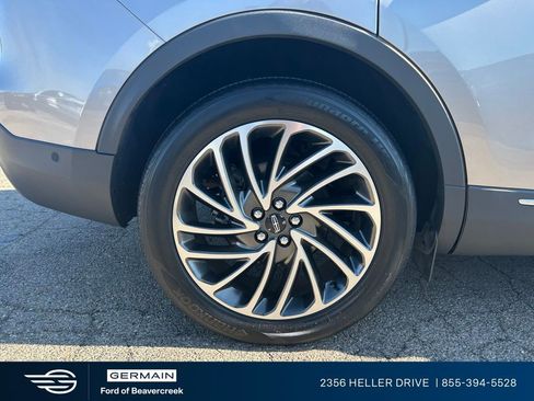 Used 2020 Lincoln Nautilus Reserve w/ Equipment Group 201A FWD image 10