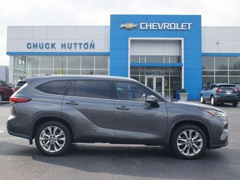 Used 2020 Toyota Highlander Limited image 1