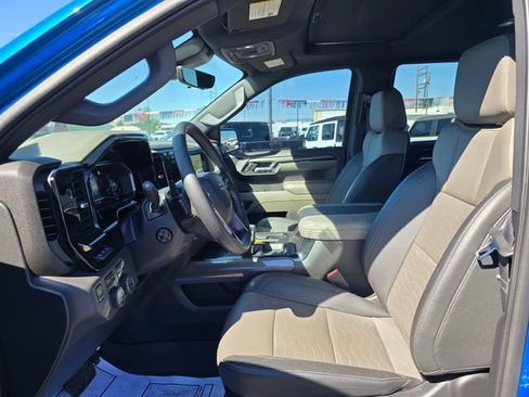 Used 2023 Chevrolet Silverado 1500 ZR2 w/ Technology Package AWD/4WD image 22