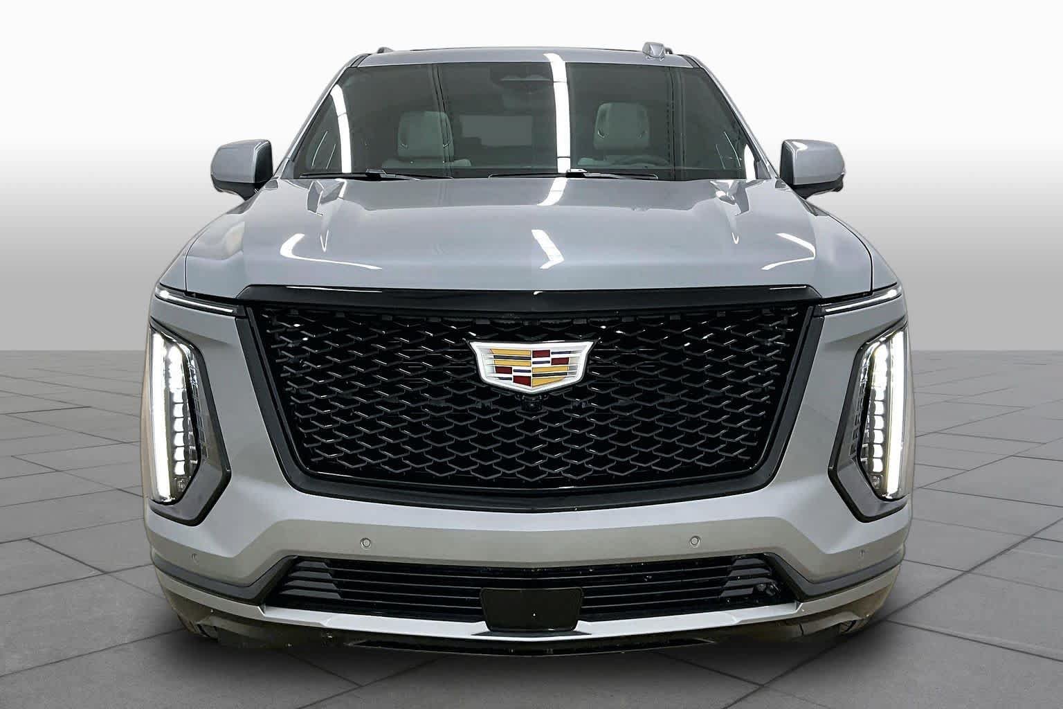 Used 2025 Cadillac Escalade Sport Platinum w/ LPO, Floor Liner Package AWD/4WD image 4