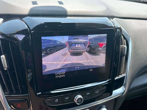 Used 2023 Chevrolet Traverse LT FWD image 28