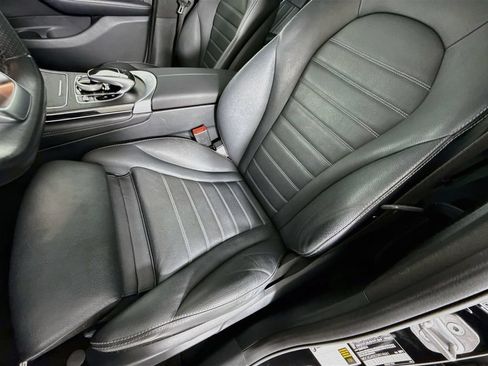 Used 2018 Mercedes-Benz GLC 300 4MATIC image 20