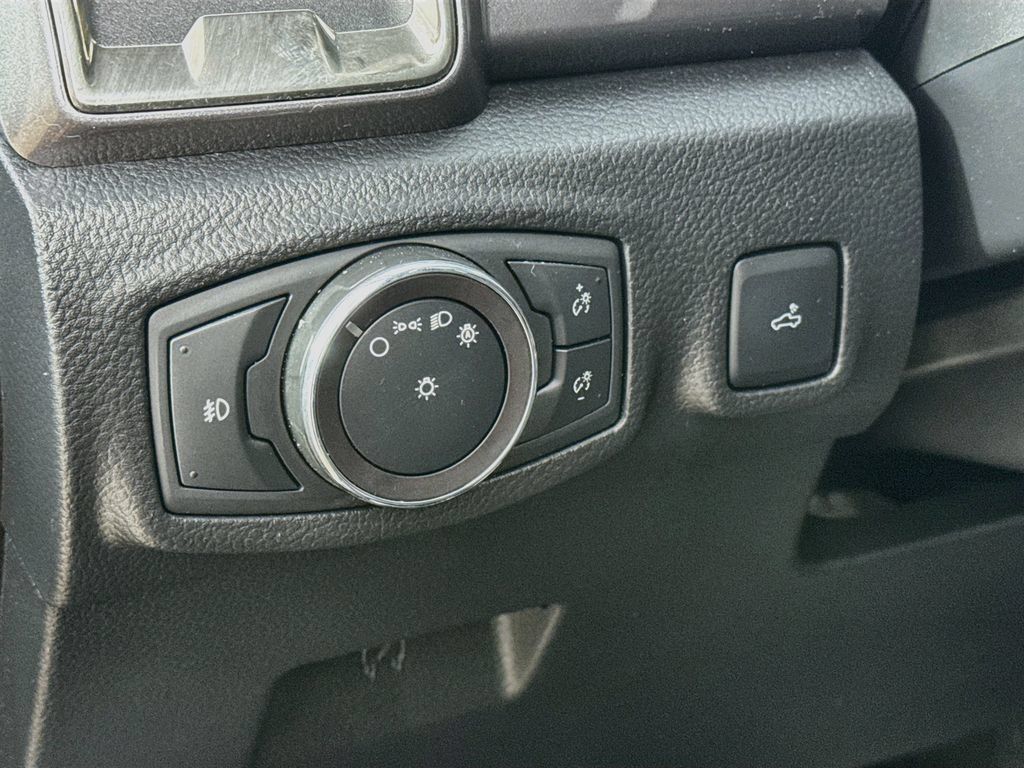 Used 2019 Ford Ranger Lariat w/ Technology Package AWD/4WD image 12
