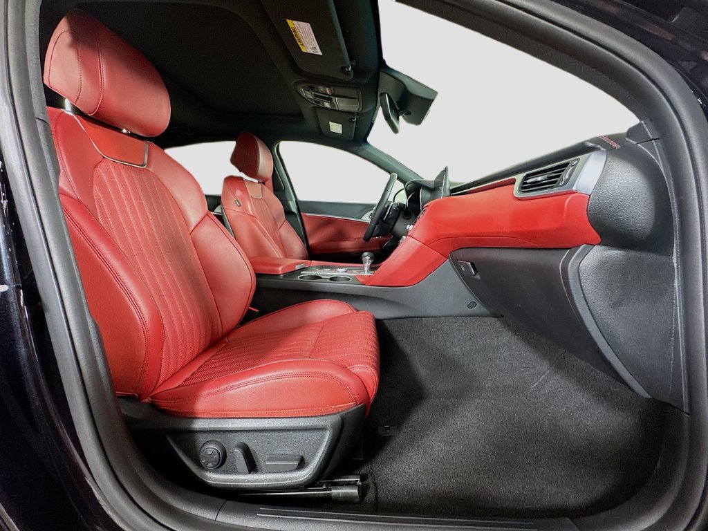 Used 2023 Genesis G70 2.0T w/ Sport Prestige Package AWD/4WD image 30