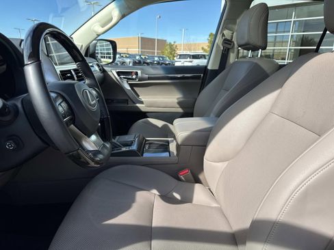 Used 2023 Lexus GX 460 Premium image 16