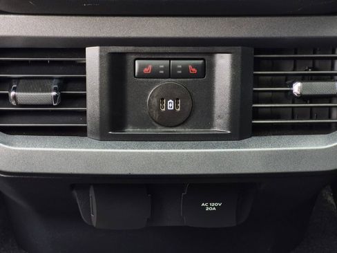 Used 2023 Ford F350 Lariat w/ Lariat Ultimate Package image 18