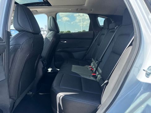 Used 2025 Nissan Murano SL AWD/4WD image 14
