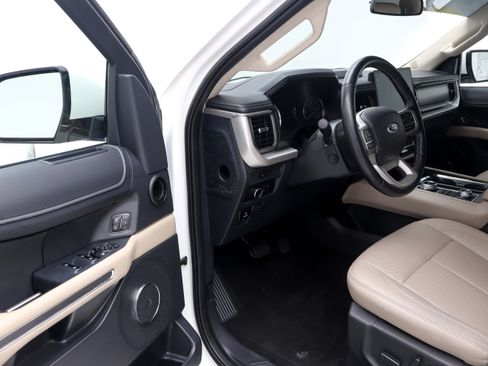 Used 2023 Ford Expedition Max XLT AWD/4WD image 19