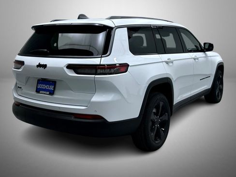 New 2026 Jeep Grand Cherokee L Limited w/ Limited Altitude Package image 5