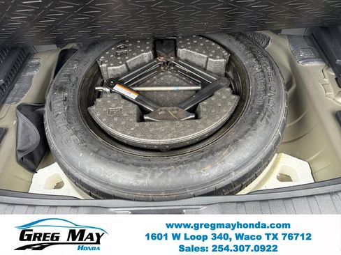Used 2021 Toyota RAV4 LE AWD/4WD image 23