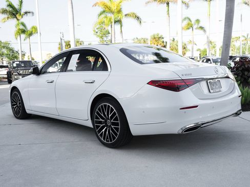 Used 2024 Mercedes-Benz S 580 4MATIC Sedan image 9