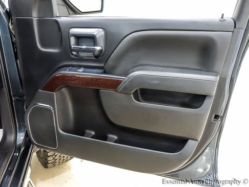 Used 2018 GMC Sierra 1500 SLT w/ Suspension Package, Off-Road AWD/4WD image 28