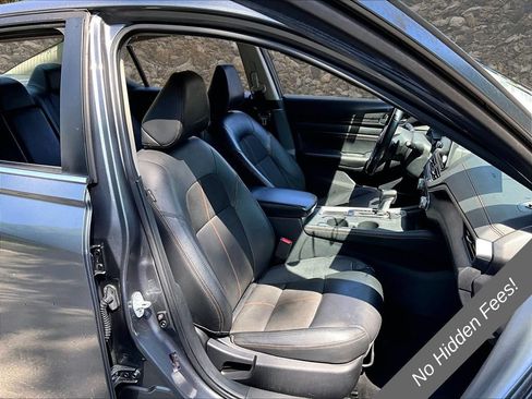 Used 2020 Nissan Altima 2.5 SR FWD image 7
