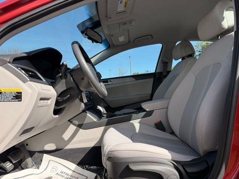 Used 2017 Hyundai Sonata SE image 14