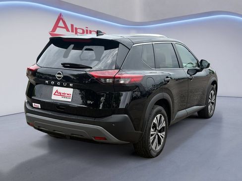 Used 2023 Nissan Rogue SV FWD image 5