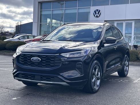 Used 2023 Ford Escape ST-Line w/ Tech Pack #1 image 3