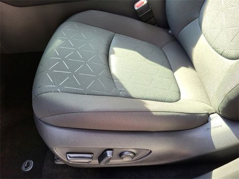 Used 2025 Toyota RAV4 XLE image 14