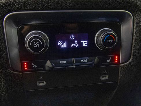 Used 2021 Chevrolet Tahoe LT w/ LT Signature Package image 44