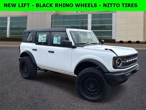 New 2025 Ford Bronco 4-Door image 1