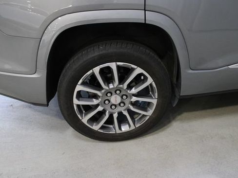 Used 2023 GMC Acadia Denali w/ Denali Ultimate Package AWD/4WD image 40