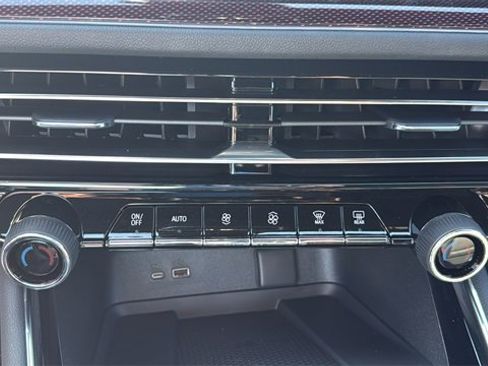 New 2026 Chevrolet Traverse RS image 19