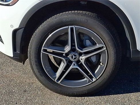 Used 2020 Mercedes-Benz GLC 300 image 29