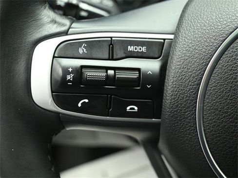 Used 2023 Kia K5 GT-Line image 12