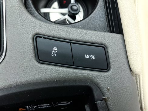 Used 2024 Cadillac XT6 Premium Luxury image 26