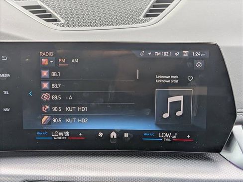 Used 2025 BMW X1 xDrive28i image 9