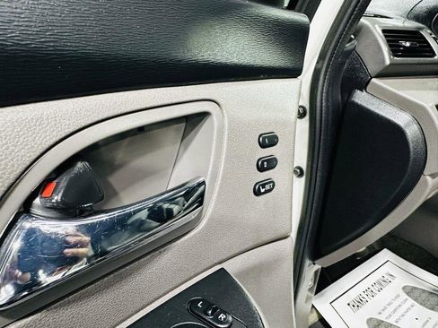Used 2015 Honda Odyssey Touring image 21