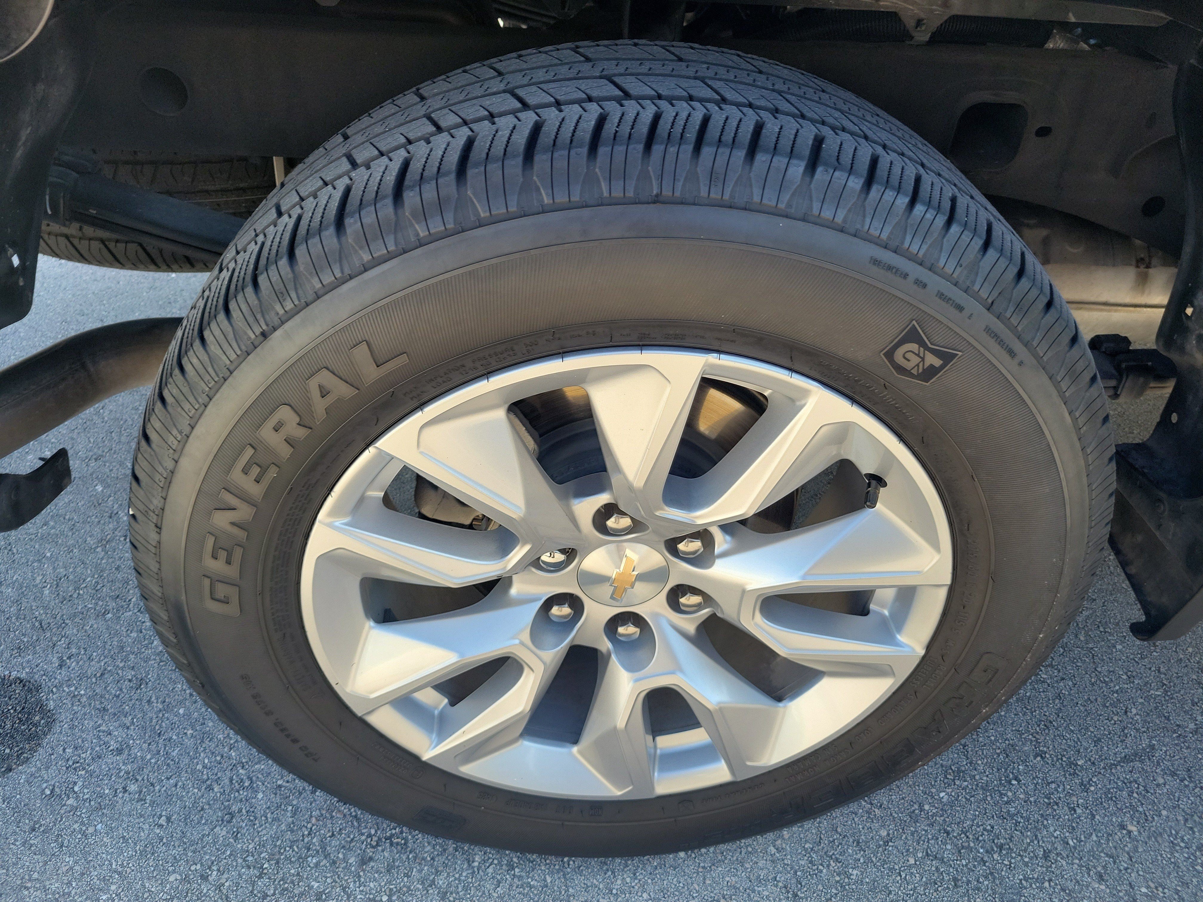 Used 2025 Chevrolet Silverado 1500 Custom RWD image 8