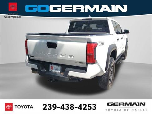 Certified 2025 Toyota Tacoma TRD Off-Road AWD/4WD image 7