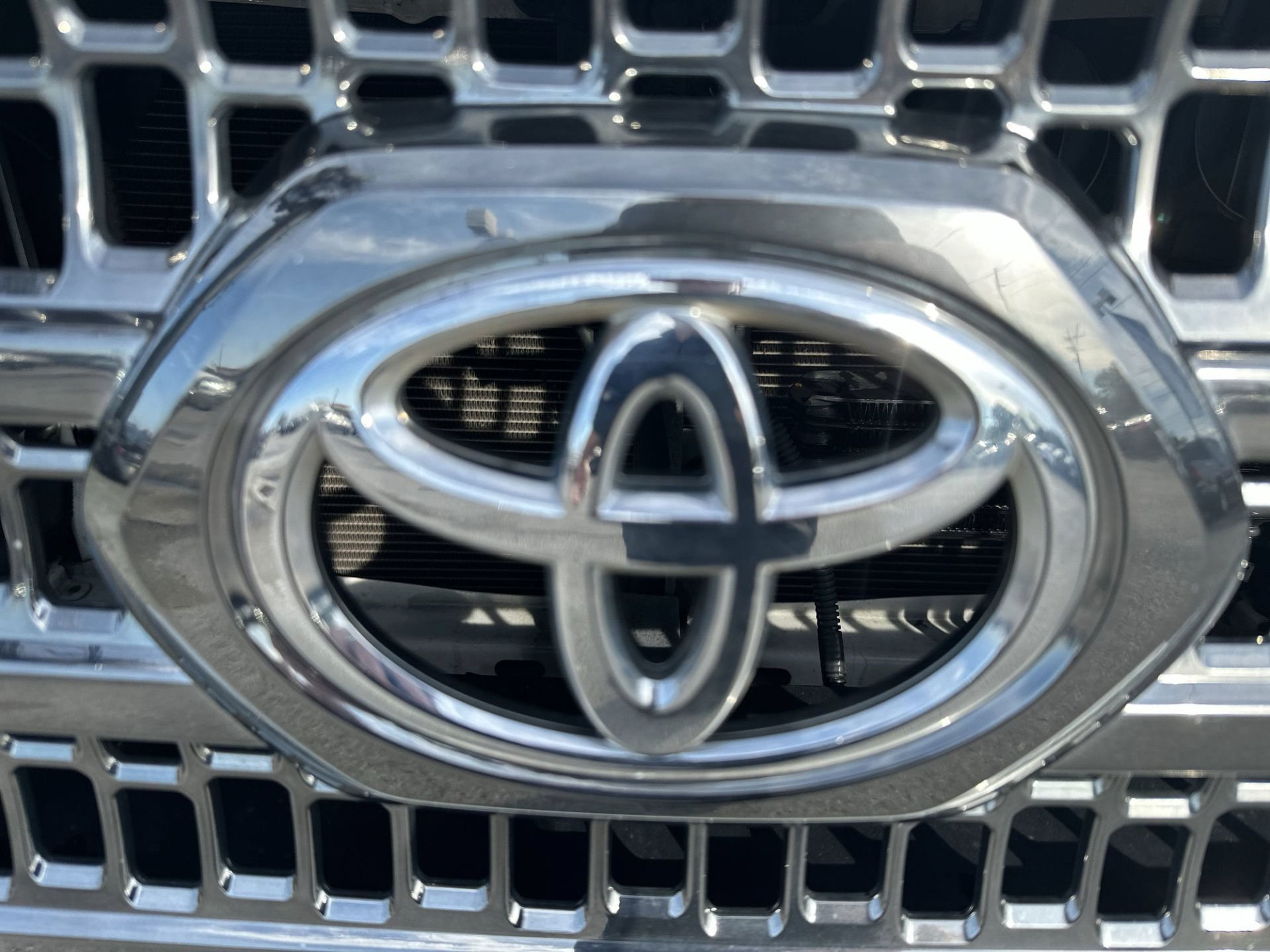Used 2017 Toyota Tacoma TRD Sport w/ Tow Package (A/T) AWD/4WD image 26