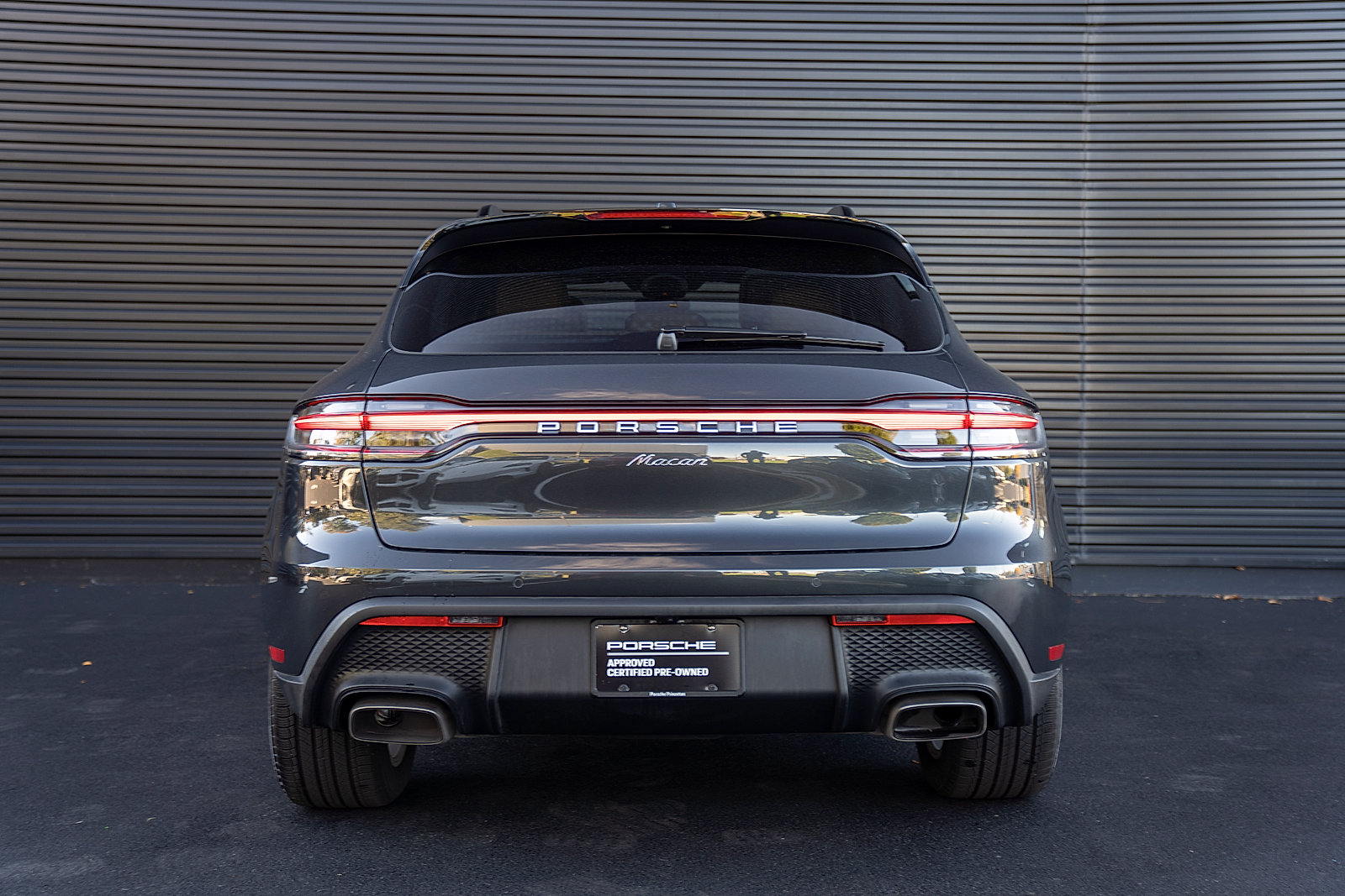 Used 2026 Porsche Macan AWD/4WD image 28