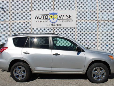 Used 2012 Toyota RAV4 FWD w/ Value Pkg image 3
