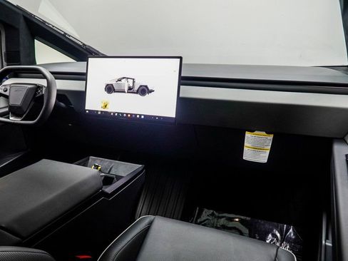 Used 2025 Tesla Cybertruck AWD Crew Cab image 26