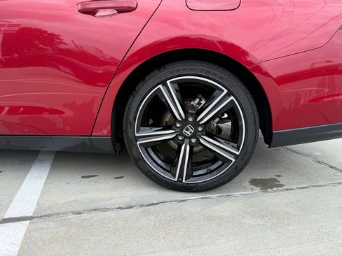 Used 2025 Honda Accord Sport image 10