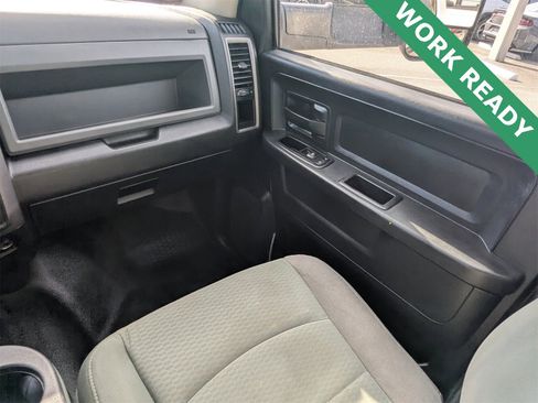 Used 2015 RAM 3500 Tradesman w/ Chrome Appearance Group image 17