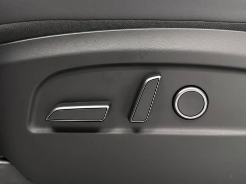 Used 2026 Tesla Model Y Long Range image 12