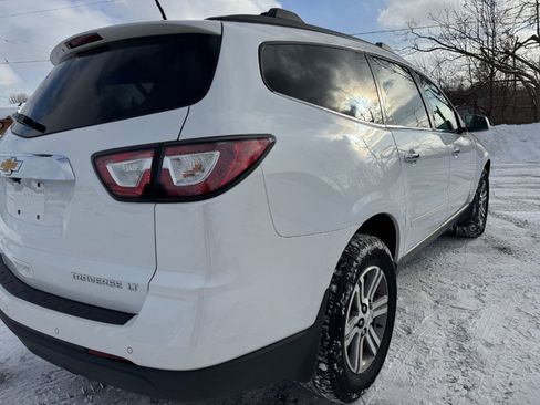 Used 2016 Chevrolet Traverse LT image 11