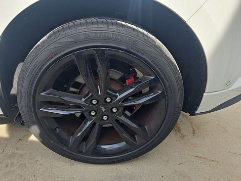 Used 2020 Ford Edge ST w/ Equipment Group 401A image 23