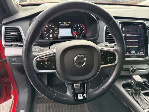 Used 2017 Volvo XC90 T5 R-Design w/ Vision Package image 12