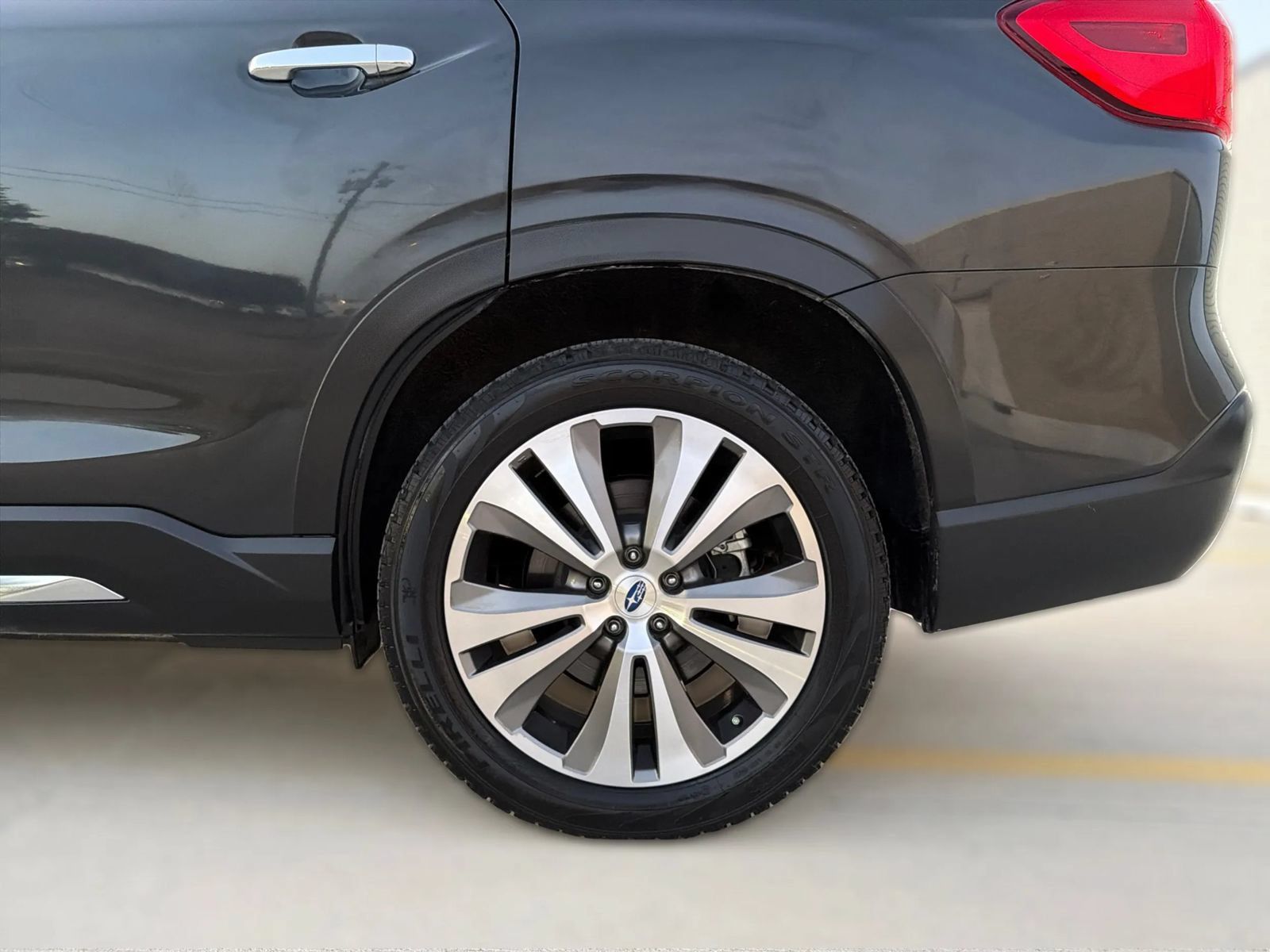 Used 2020 Subaru Ascent Touring w/ Popular Package #3 AWD/4WD image 32