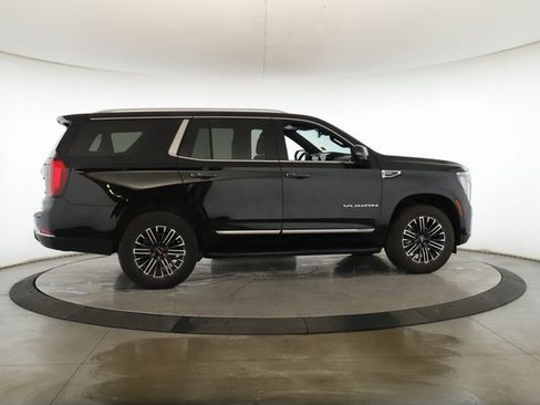 Used 2025 GMC Yukon Elevation image 6