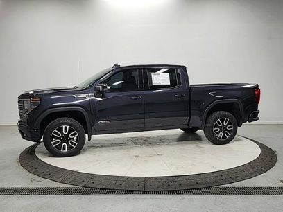 Used 2025 GMC Sierra 1500 AT4 w/ Technology Package