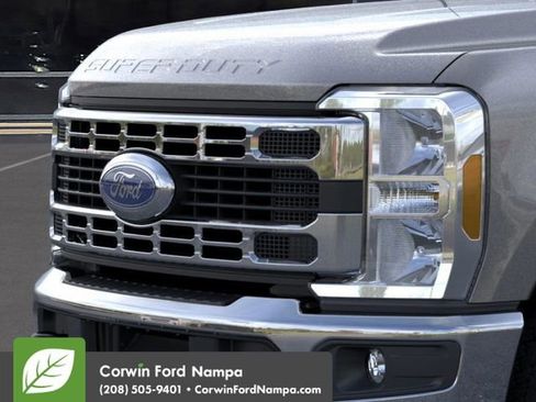 New 2026 Ford F250 XLT w/ FX4 Off-Road Package image 17